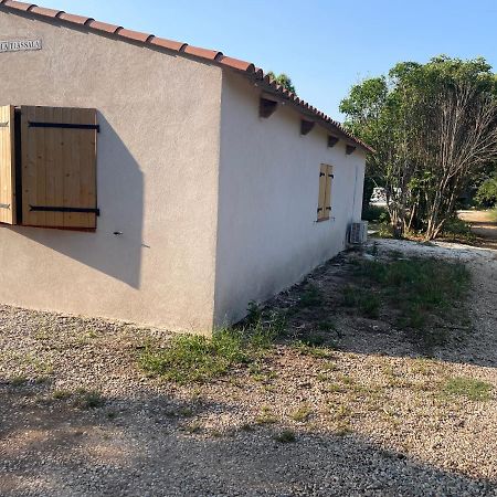 Appartement Avec Jardin Privatif Cuers Exteriör bild