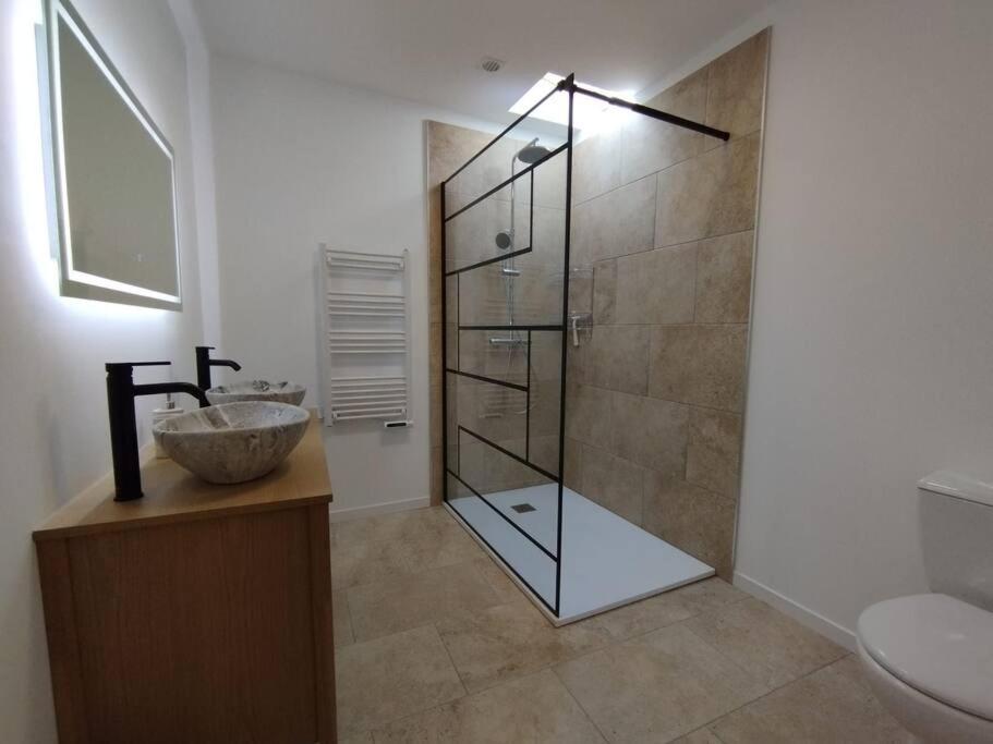 Appartement Avec Jardin Privatif Cuers Exteriör bild